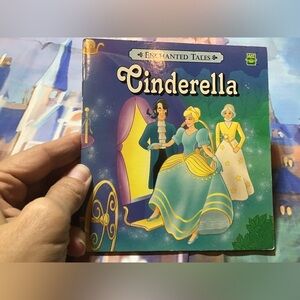 Vintage “enchanted tales” Cinderella book published by leapfrog 1993